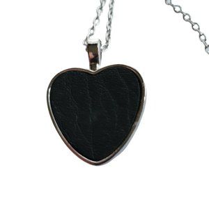 Black Heart Pendant Necklace Silver Chain NWOT